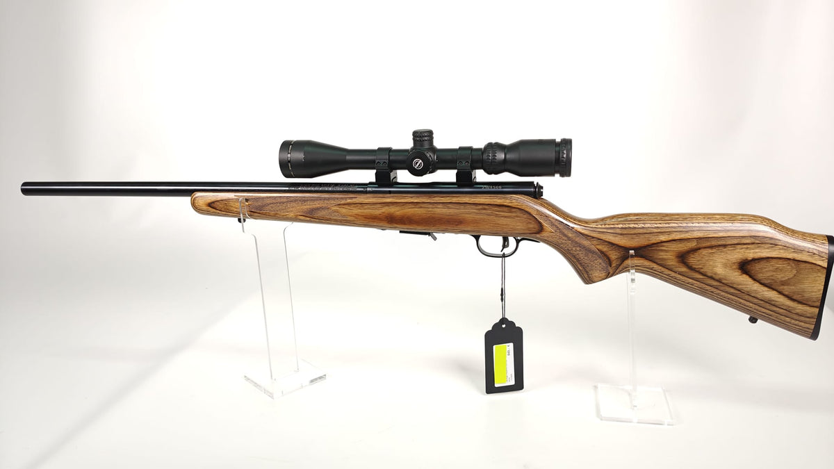 Savage Mod. 93R17 .17HMR inkl. Hawke 4-12-40