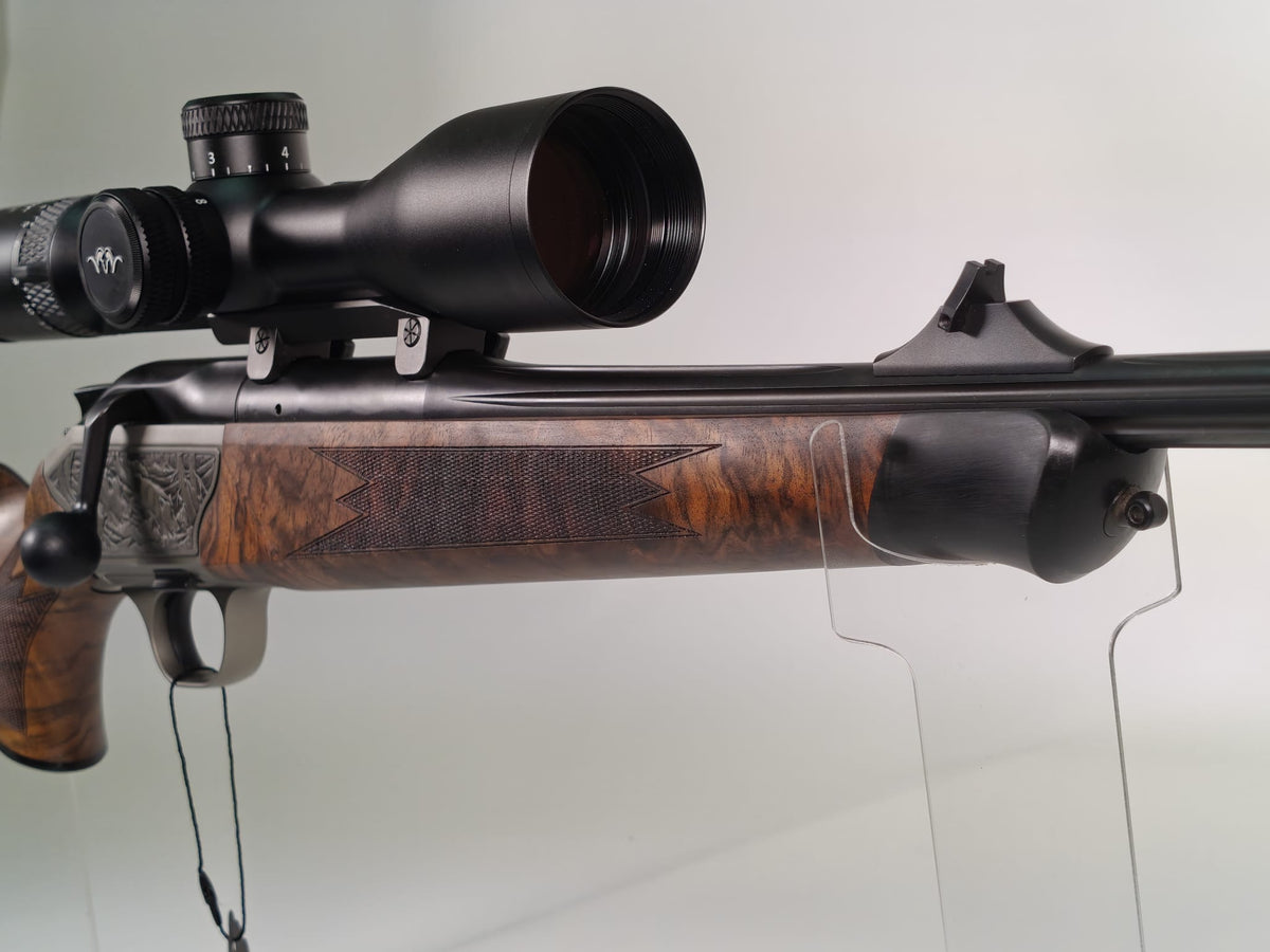Blaser R8 Luxus 8x57 IS – Holzklasse 5, kannelierter Lauf und neues Blaser B2 3–18x50 iC