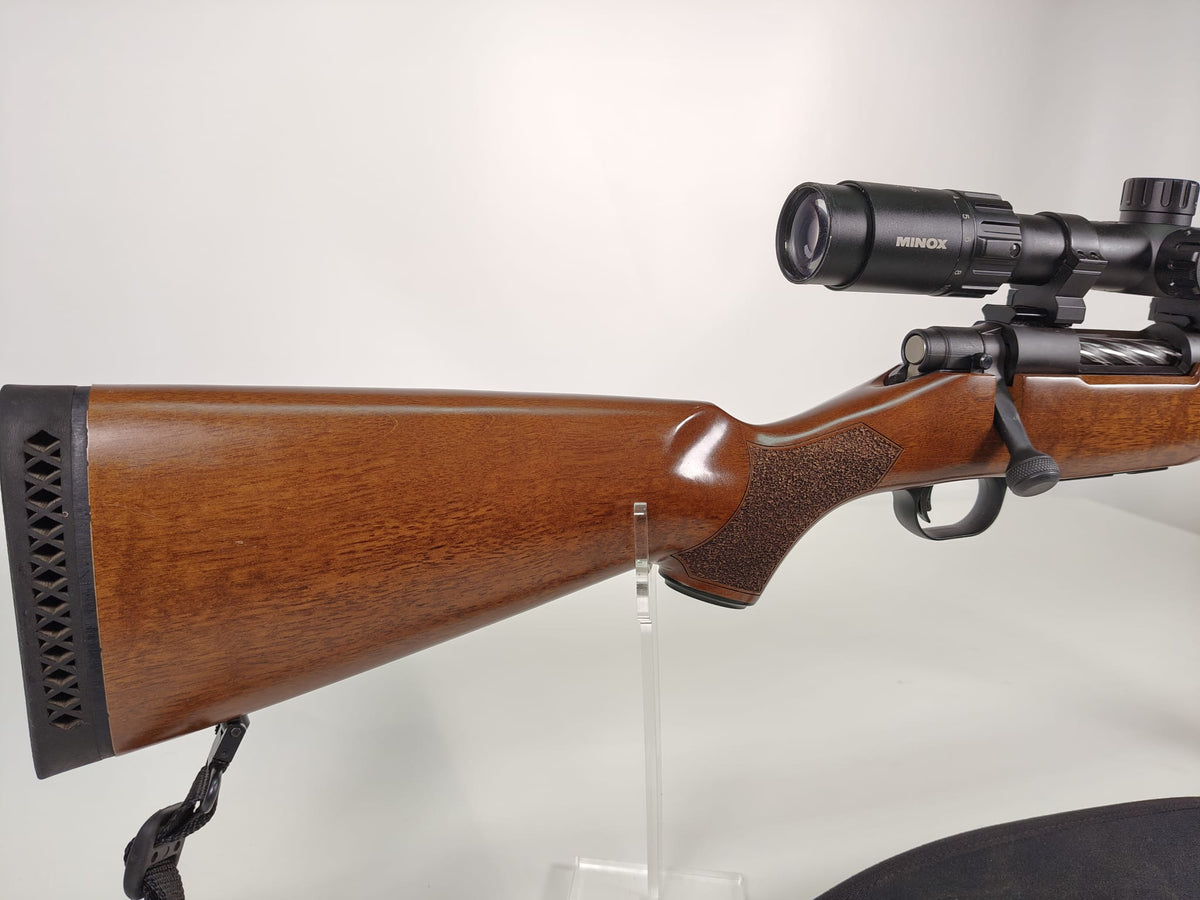 Mossberg Patriot .308 Win. mit Minox ZX5 3–15x56 Leuchtpunkt